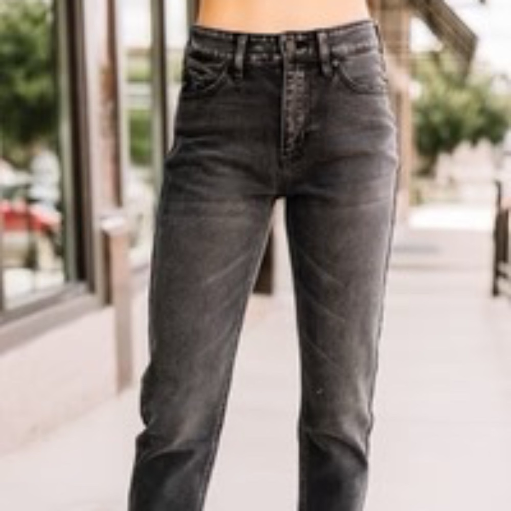 KanCan Women's Jeans, Stylish Black Fade Denim , Size 7/27,  Casual